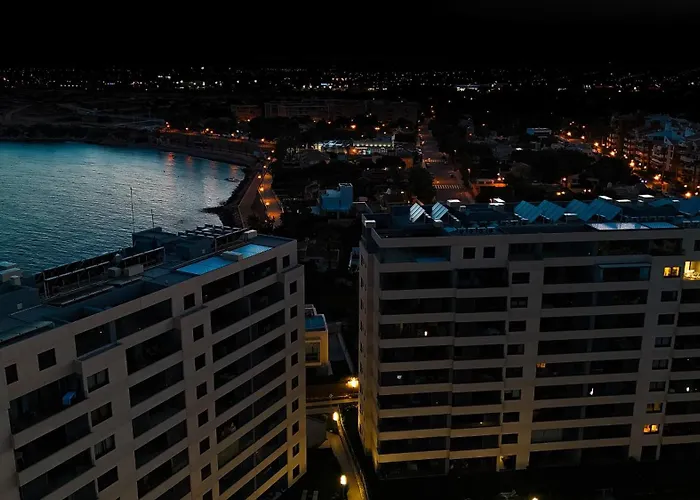 Sea Front דירה *