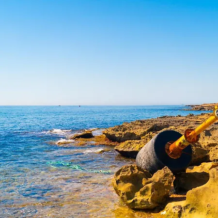 Sea Front Τορεβιέχα