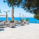Sea Front *