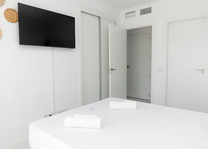 Sea Front Apartament *